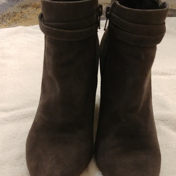 Steve Madden suede booties - Picture 1 of 8